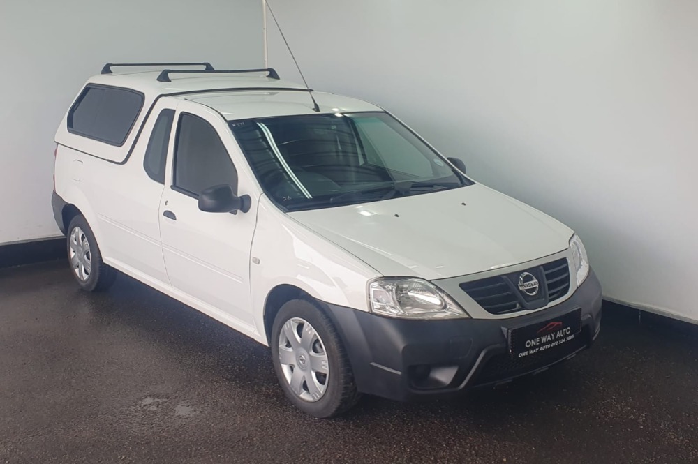 2017 Nissan NP 200 1.6 A/C P/U S/C